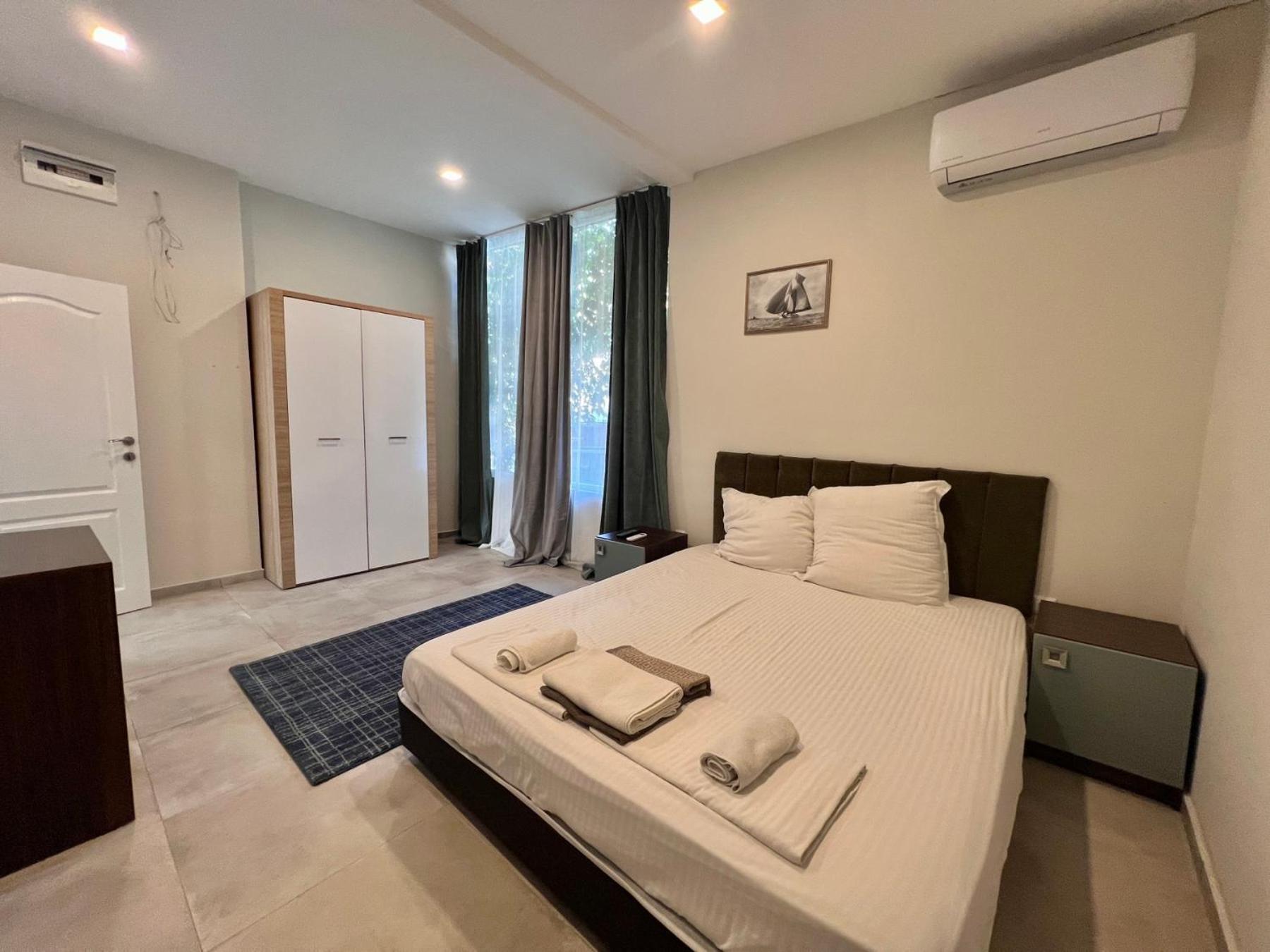 Kiara Apartments Saints Constantine and Helena Екстер'єр фото
