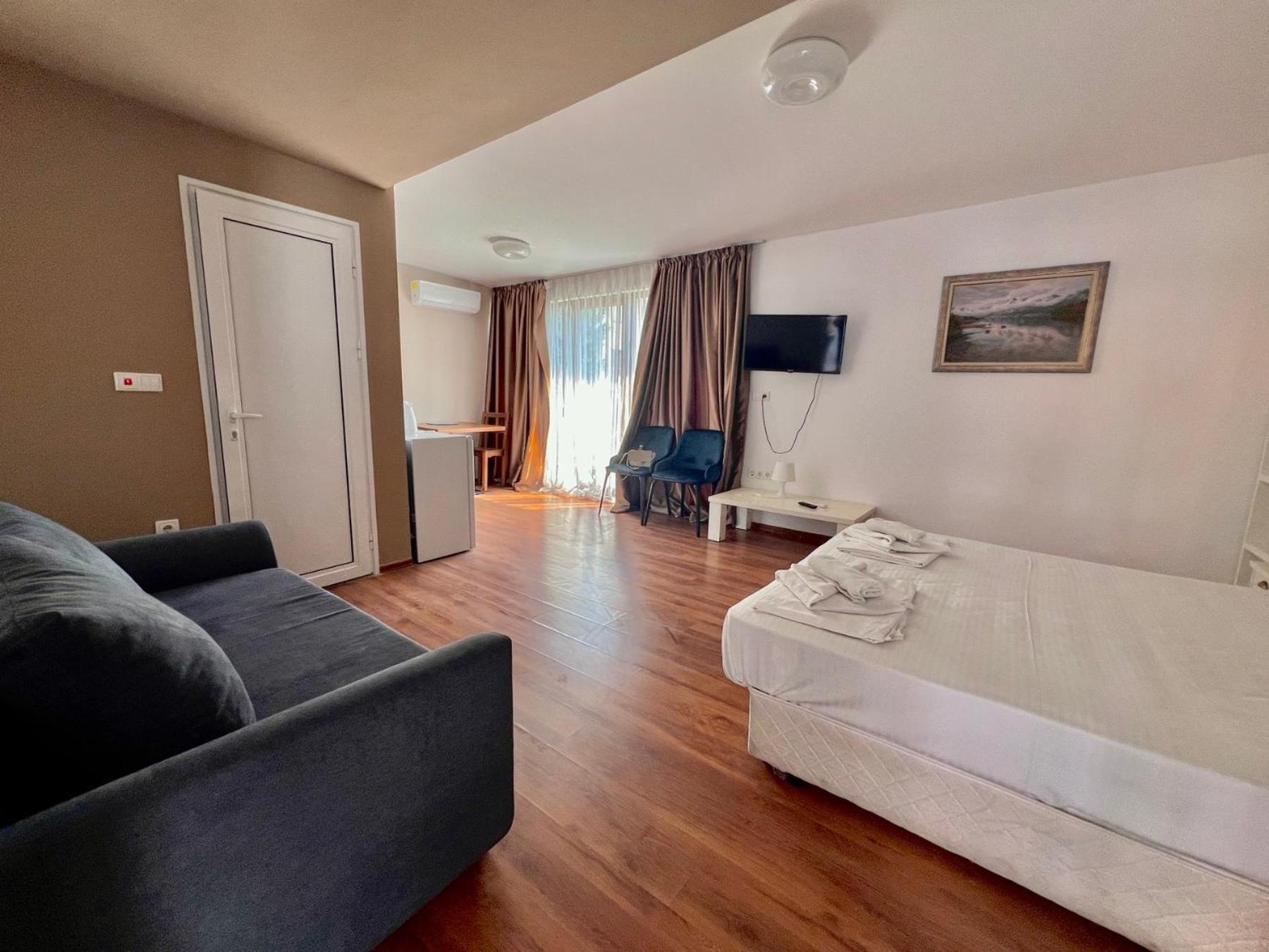 Kiara Apartments Saints Constantine and Helena Екстер'єр фото